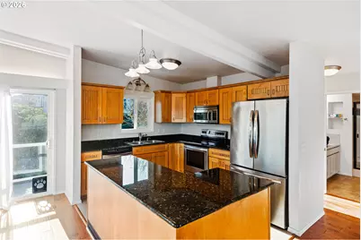 451 Simpson, North Bend, OR 97459 - Photo 17