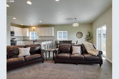 542 E Elm Loop, Gervais, OR 97026 - Photo 5