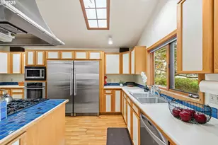 1270 Seagate Ave, Coos Bay, OR 97420 - Photo 19