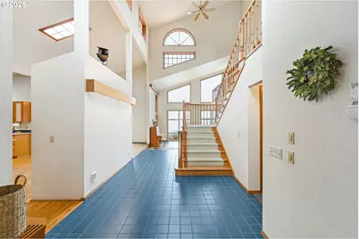 1270 Seagate Ave, Coos Bay, OR 97420 - Photo 9