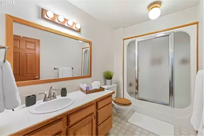 1270 Seagate Ave, Coos Bay, OR 97420 - Photo 31