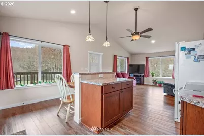 189 Trout Lakes Rd, Castle Rock, WA 98611 - Photo 15