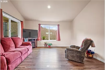 189 Trout Lakes Rd, Castle Rock, WA 98611 - Photo 9