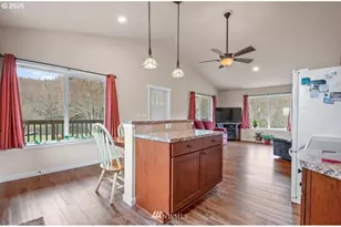 189 Trout Lakes Rd, Castle Rock, WA 98611 - Photo 15