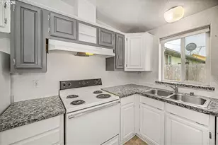 5510 E St, Springfield, OR 97478 - Photo 7