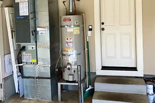 882 Jackies Ln, Eugene, OR 97404 - Photo 5