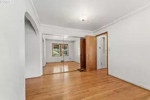 11311 SE Division St, Portland, OR 97266 - Photo 15