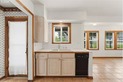 11311 SE Division St, Portland, OR 97266 - Photo 23
