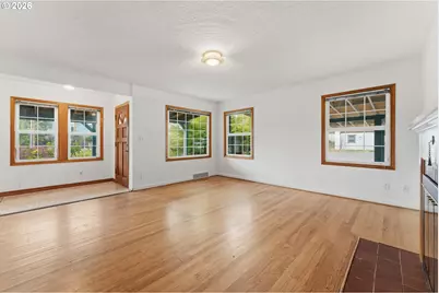 11311 SE Division St, Portland, OR 97266 - Photo 9