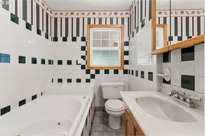 11311 SE Division St, Portland, OR 97266 - Photo 19