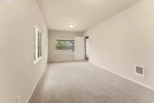 11311 SE Division St, Portland, OR 97266 - Photo 27