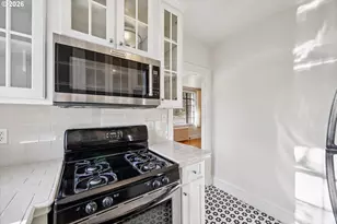 2336 SW Osage St, Portland, OR 97205 - Photo 21