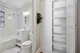 2336 SW Osage St, Portland, OR 97205 - Photo 33