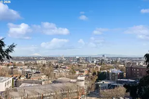 2336 SW Osage St, Portland, OR 97205 - Photo 39