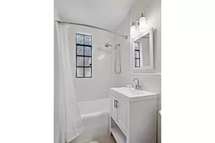 2336 SW Osage St, Portland, OR 97205 - Photo 35