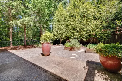 13389 SW Shakespeare St, Portland, OR 97224 - Photo 41