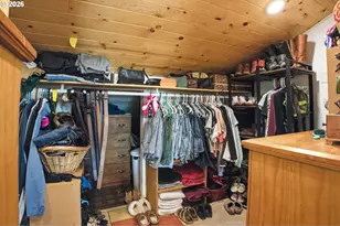 84124 Hilltop Dr, Pleasant Hill, OR 97455 - Photo 25