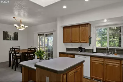 5167 Hilltop Dr, Florence, OR 97439 - Photo 15