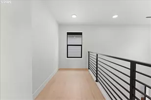 7888 SE 70th Ave, Portland, OR 97206 - Photo 27