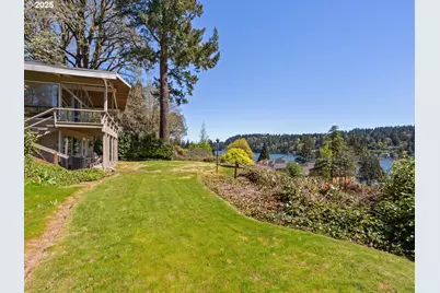 3730 Upper Dr, Lake Oswego, OR 97035 - Photo 17