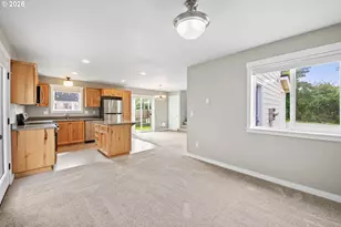 1394 10th Ave, Seaside, OR 97138 - Photo 9