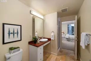 836 S Curry St, Portland, OR 97239 - Photo 31