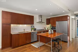 836 S Curry St, Portland, OR 97239 - Photo 17