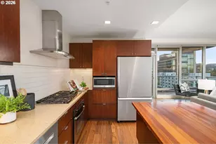 836 S Curry St, Portland, OR 97239 - Photo 17