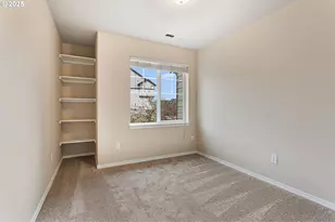 623 N Oak Hollow Dr, Newberg, OR 97132 - Photo 23