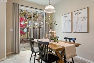 623 N Oak Hollow Dr, Newberg, OR 97132 - Photo 9