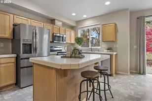 623 N Oak Hollow Dr, Newberg, OR 97132 - Photo 11