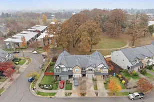 623 N Oak Hollow Dr, Newberg, OR 97132 - Photo 35