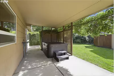 1590 Corum Ave, Eugene, OR 97401 - Photo 43