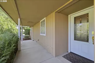 1590 Corum Ave, Eugene, OR 97401 - Photo 5