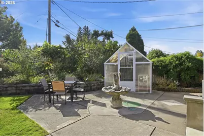 1590 Corum Ave, Eugene, OR 97401 - Photo 41