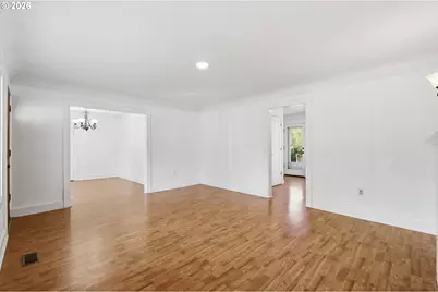 807 W 19th Ave, Eugene, OR 97402 - Photo 7