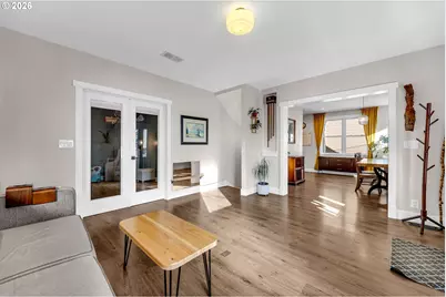 104 N Cook St, Ridgefield, WA 98642 - Photo 5