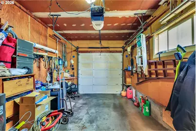 10620 NE Holladay St, Portland, OR 97220 - Photo 31