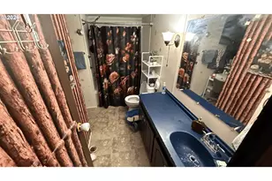 76251 Rainbow St, Oakridge, OR 97463 - Photo 11