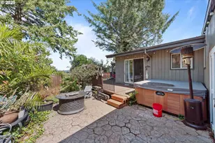 760 O'Connell St, North Bend, OR 97459 - Photo 25
