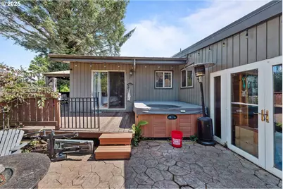 760 Oconnell St, North Bend, OR 97459 - Photo 25