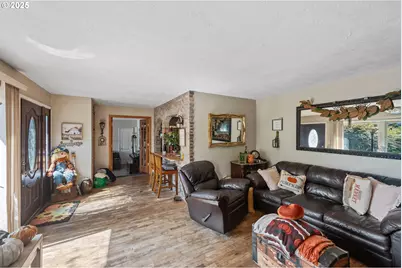 760 Oconnell St, North Bend, OR 97459 - Photo 5