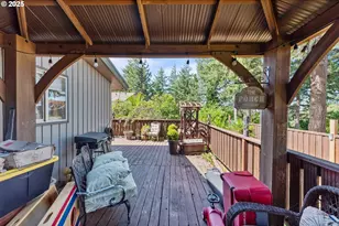 760 O'Connell St, North Bend, OR 97459 - Photo 29