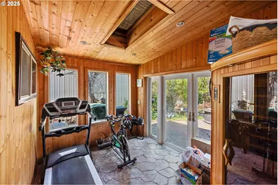 760 Oconnell St, North Bend, OR 97459 - Photo 23