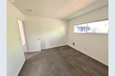 5630 SE 88th Ave, Portland, OR 97266 - Photo 11