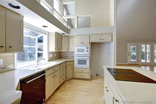 32150 SW Lake Dr, Wilsonville, OR 97070 - Photo 11