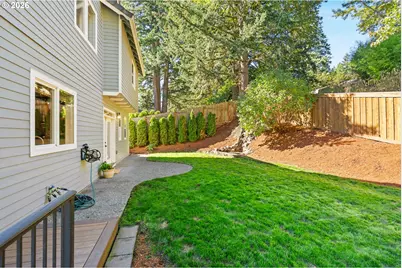 13335 SE Woodland Cir, Happy Valley, OR 97086 - Photo 29