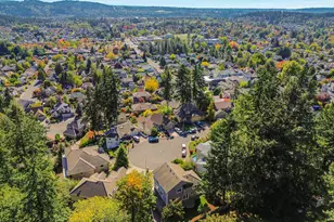 13335 SE Woodland Cir, Happy Valley, OR 97086 - Photo 33