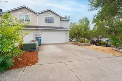 1115 W 33rd Way, Vancouver, WA 98660 - Photo 1