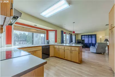 2939 Wolf Meadows Ln, Eugene, OR 97408 - Photo 13